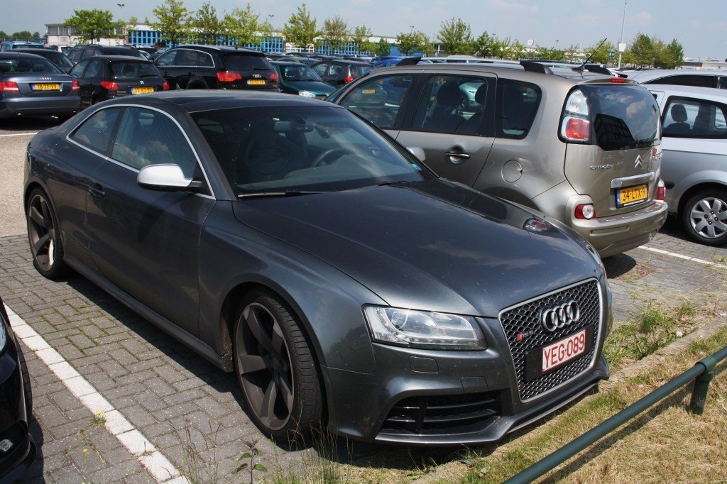 349473AUDIRS51017.jpg