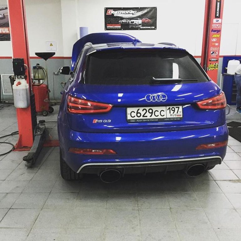 349618RSQ31415.jpg