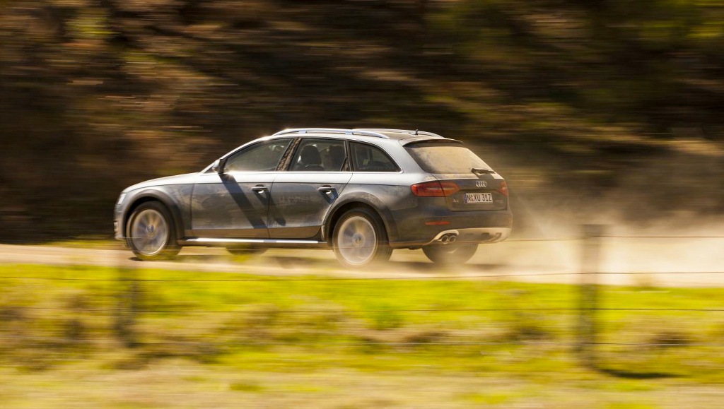 350105469AUDIA4ALLROAD.jpg