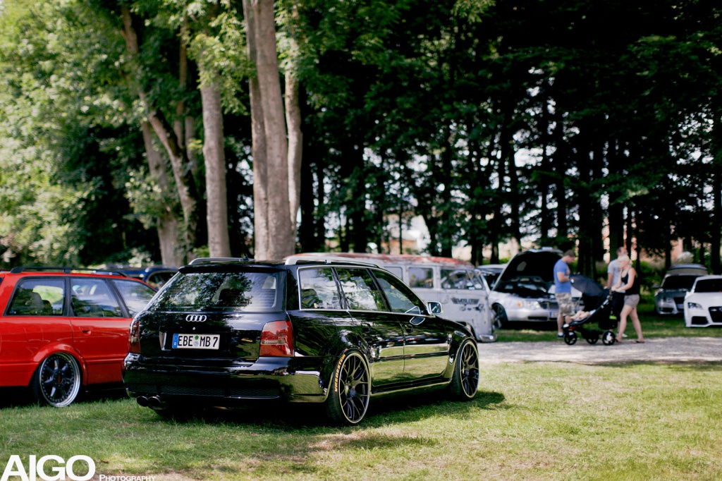 352183286591345025ef8ee1376o.jpg