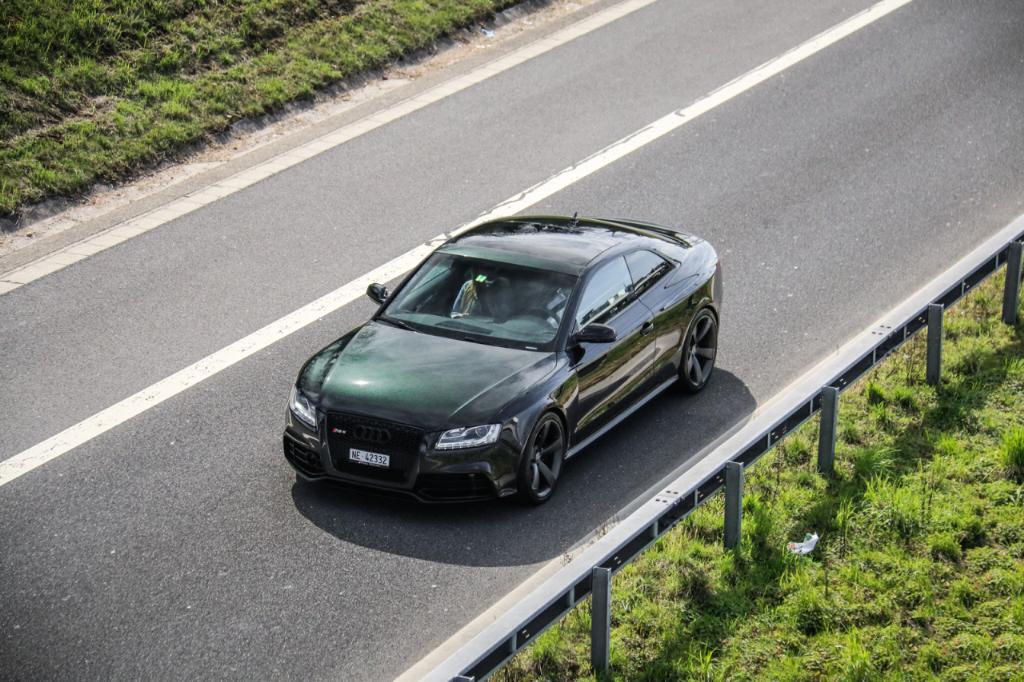352989AUDIRS53211.jpg