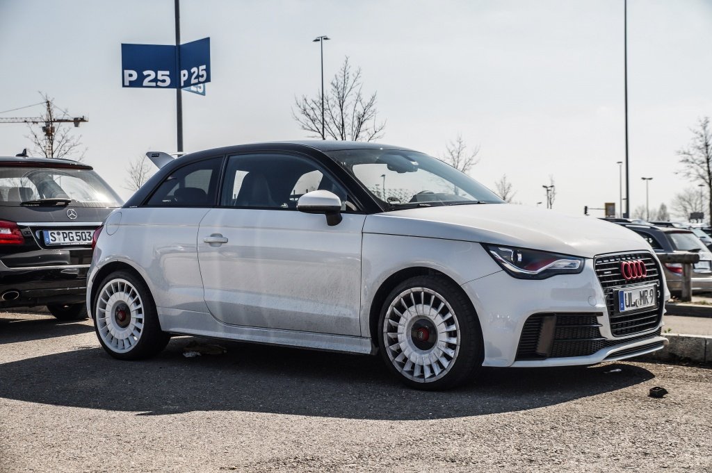 354175A1QUATTRO867.jpg