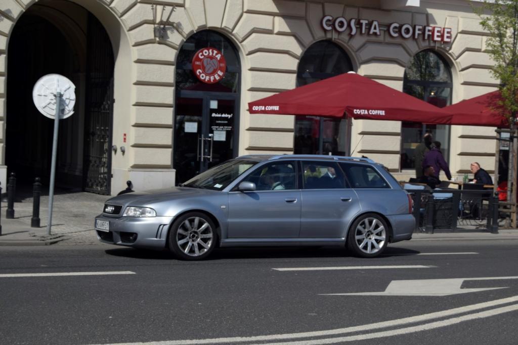 354235AUDIRS4B50614.jpg