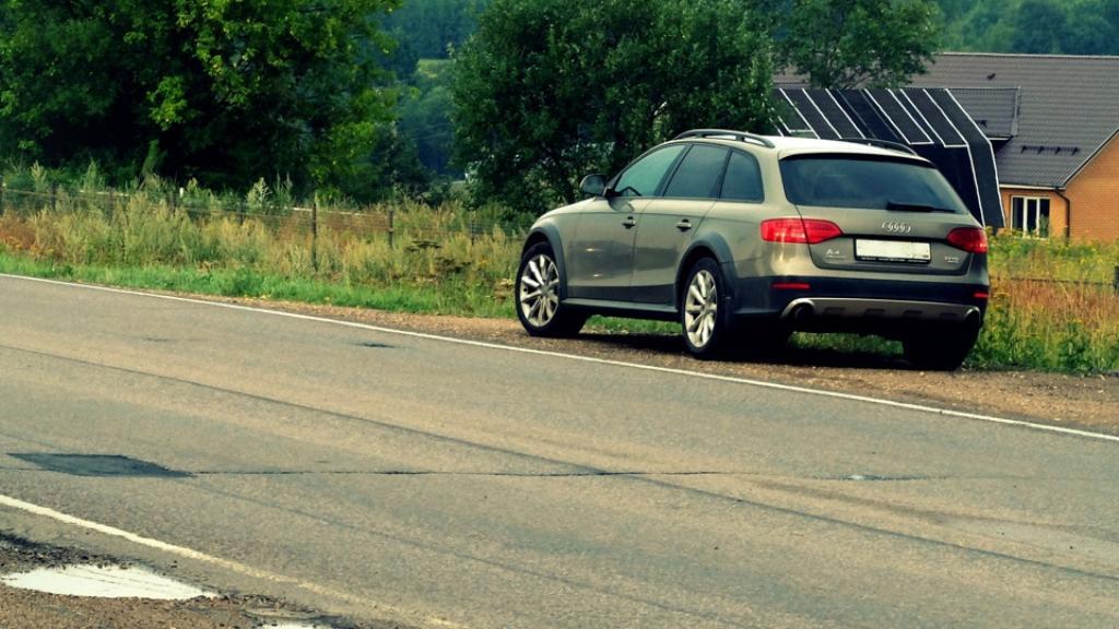 3542941749AUDIA4ALLROAD.jpg