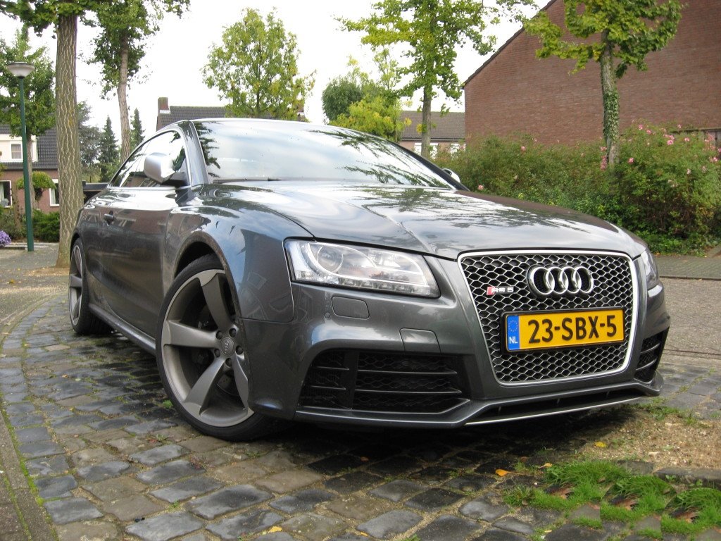 355314AUDIRS5719.jpg