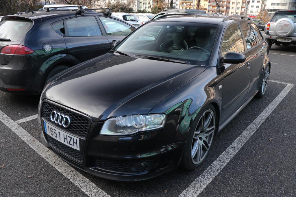 356458AUDIRS43038.jpg