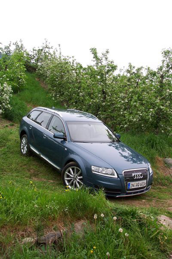 356640259AUDIA6C6ALLROAD.jpg