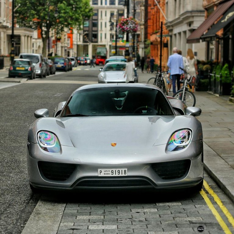 3591251919P918.jpg