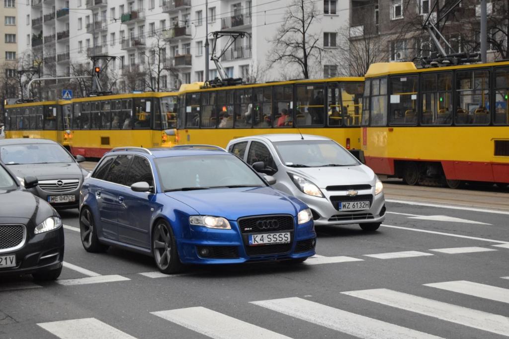 359857AUDIRS43348.jpg