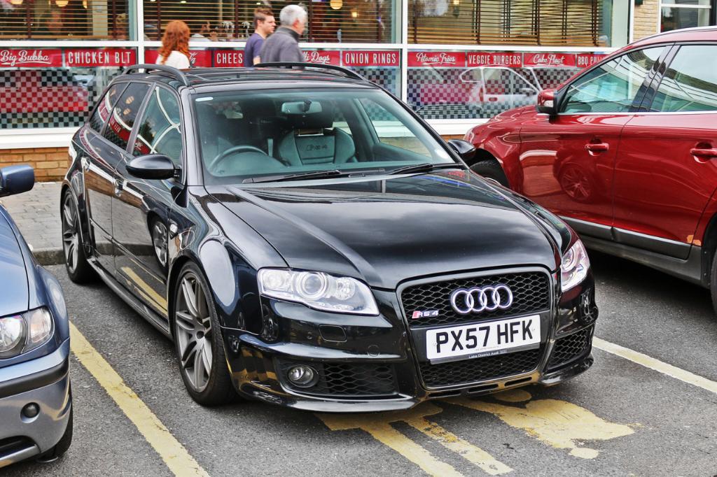 360850AUDIRS42855.jpg