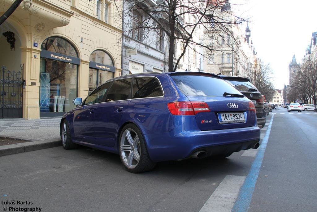 361246RS61085.jpg