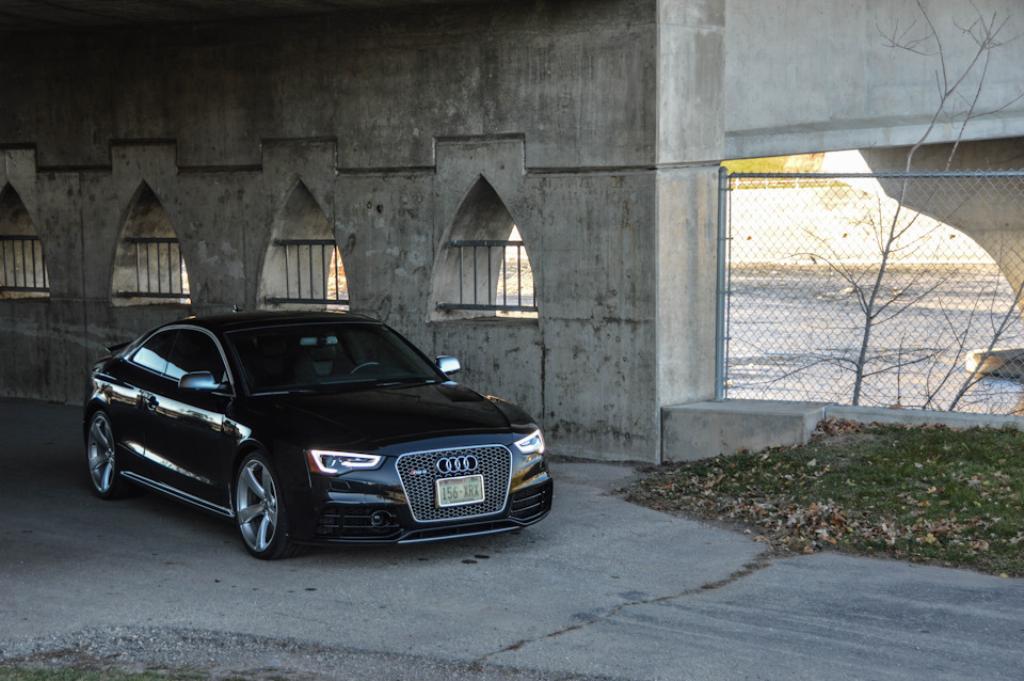 361870AUDIRS53159.jpg