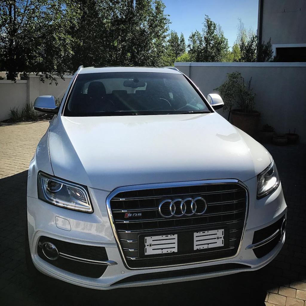 362973AUDISQ52208.jpg