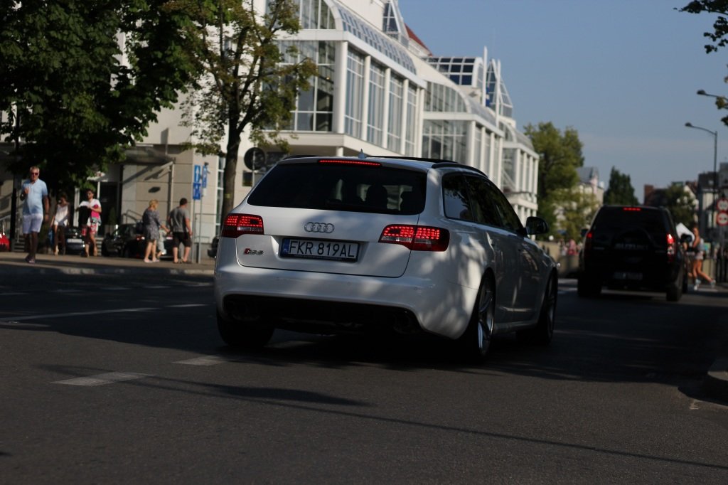 364145RS61825.jpg