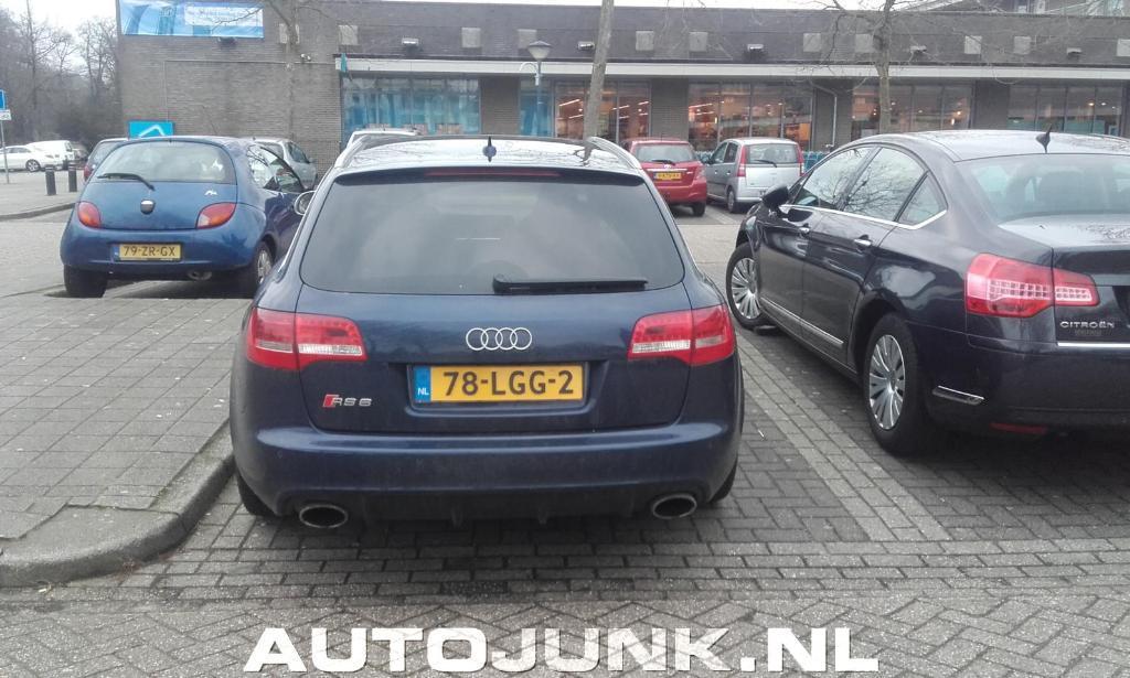 364615RS62500.jpg