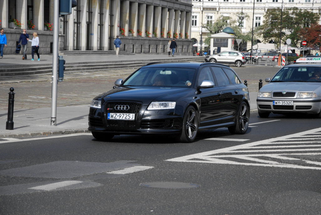 365118RS61908.jpg