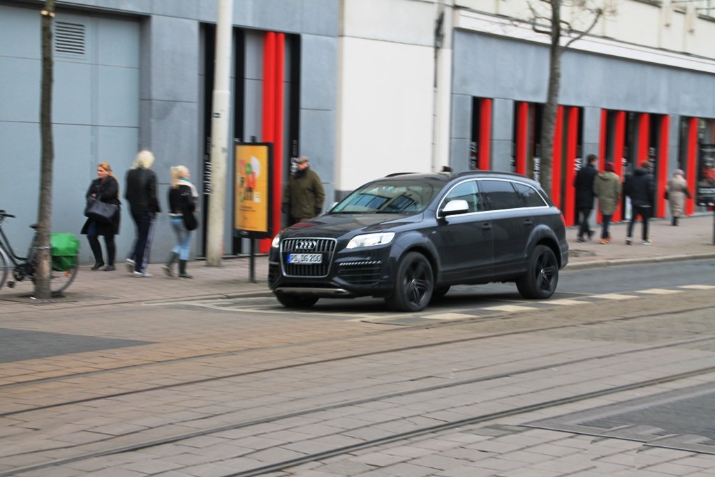 365260724Q7V12.jpg