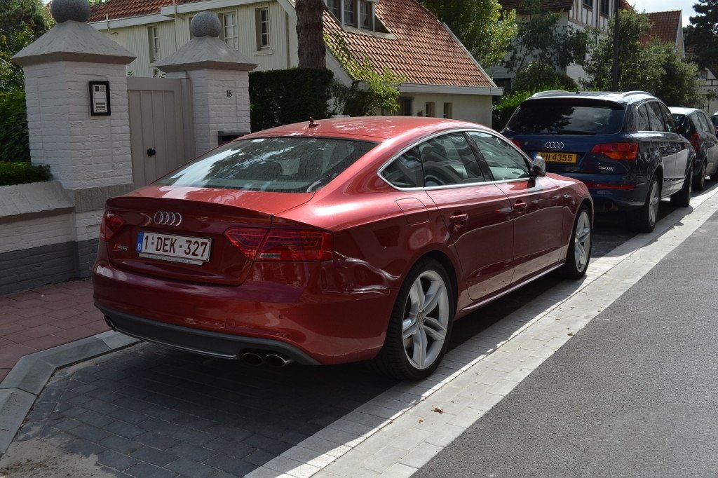 366343102S5SPORTBACK.jpg