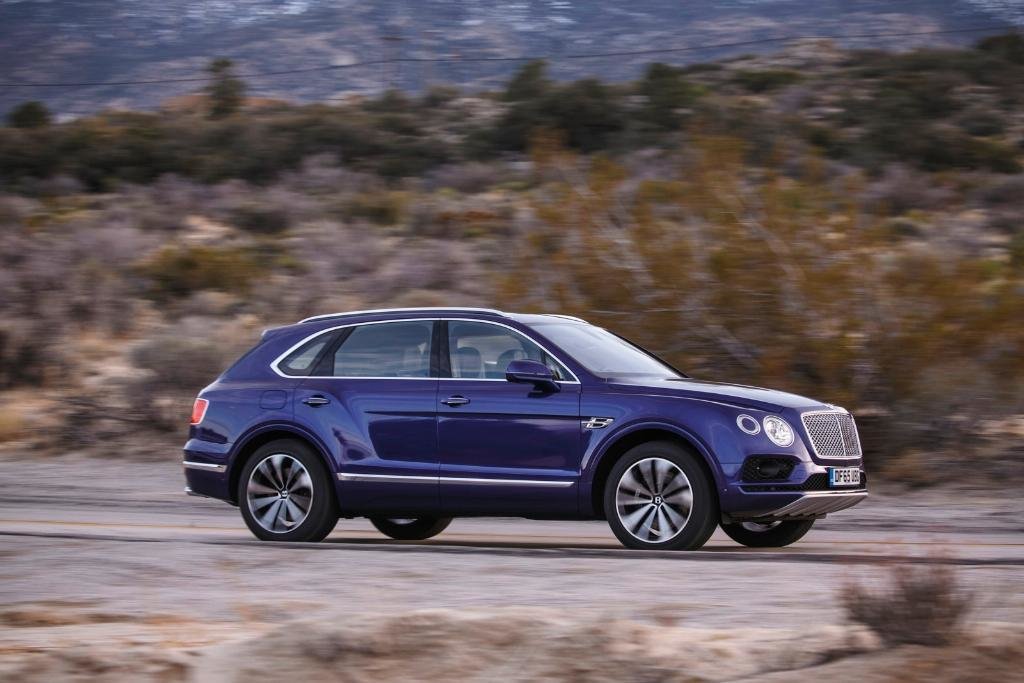 368774BENTAYGA0106.jpg