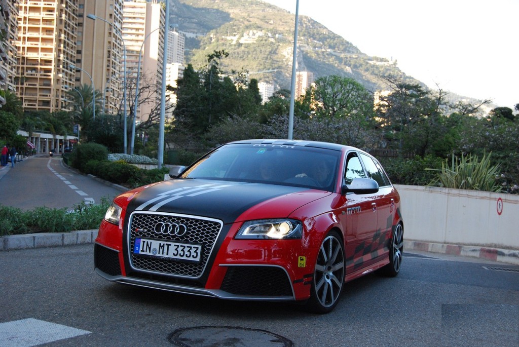 369628260RS3ESQUIROU.jpg