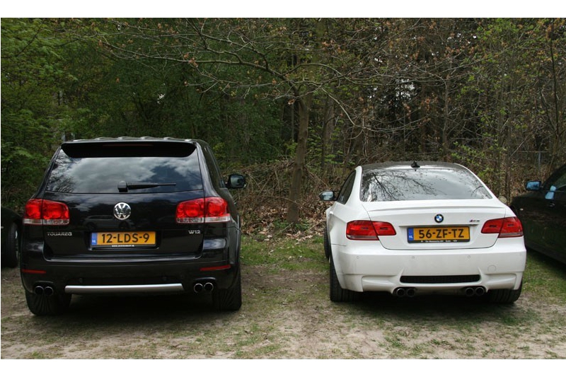 369732W12TOUAREG201ESQUIROU.jpg