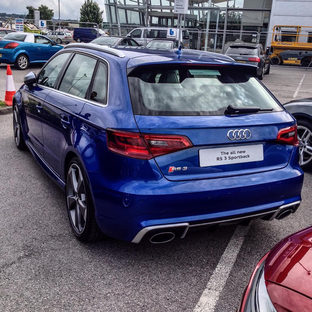 369904RS38V0671.jpg