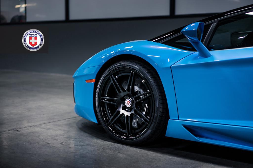 3708801090LAMBORGHINIAVENTADOR.jpg