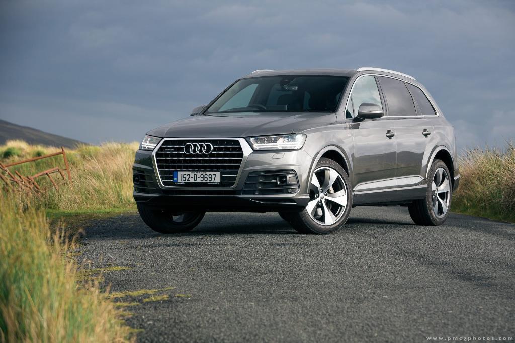 371127Q7MK2387.jpg