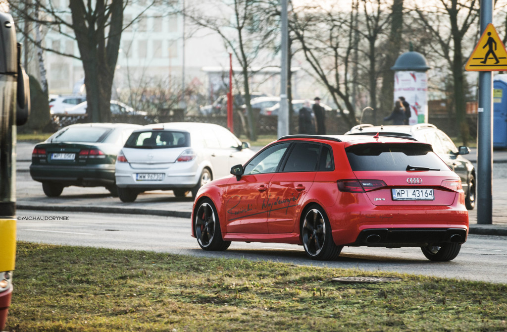 372058RS38V0996.jpg