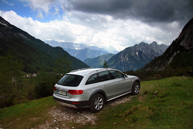 37210833AUDIA4ALLROAD.jpg