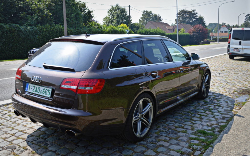 372980RS6865.jpg