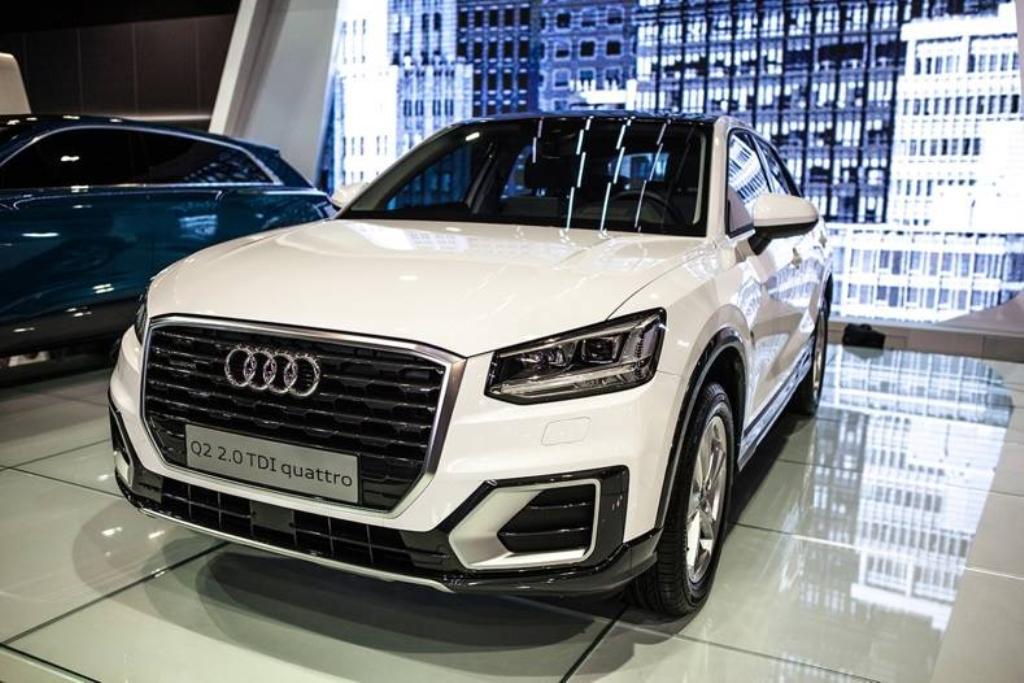 374360AUDIQ20159.jpg