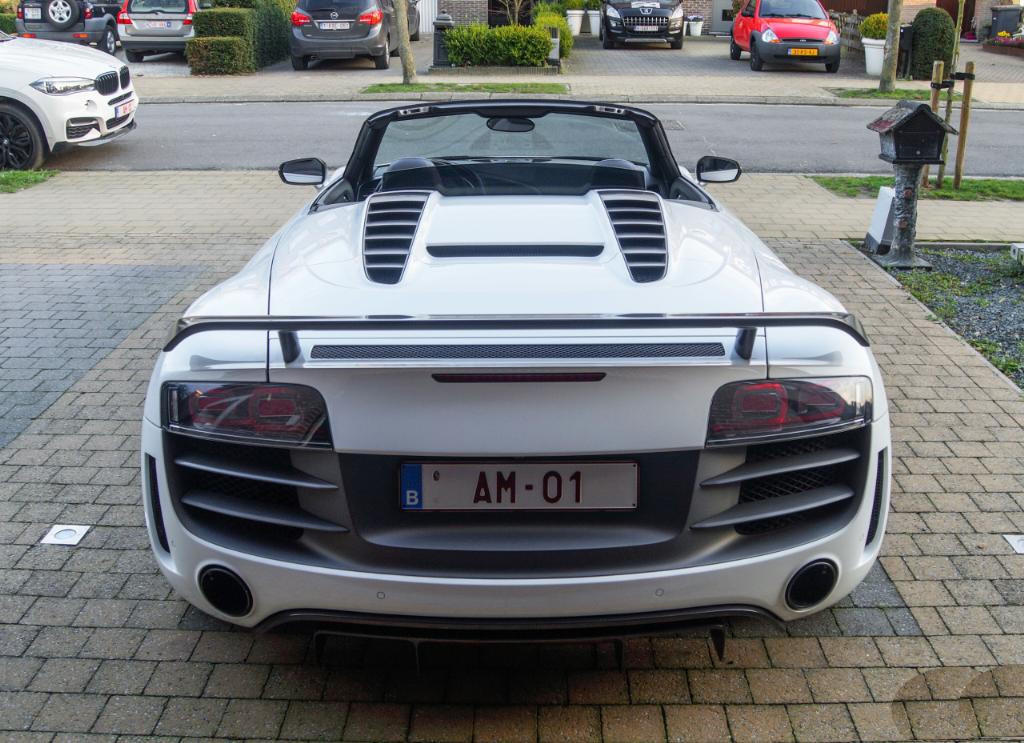 374833R8GT1827.jpg