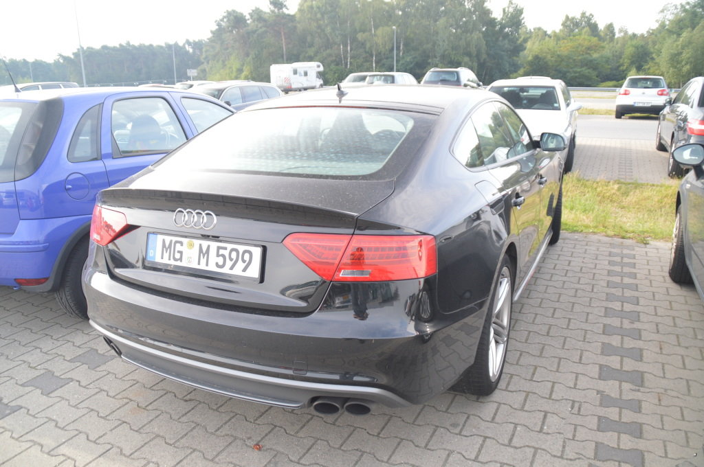 374861056S5SPORTBACK.jpg