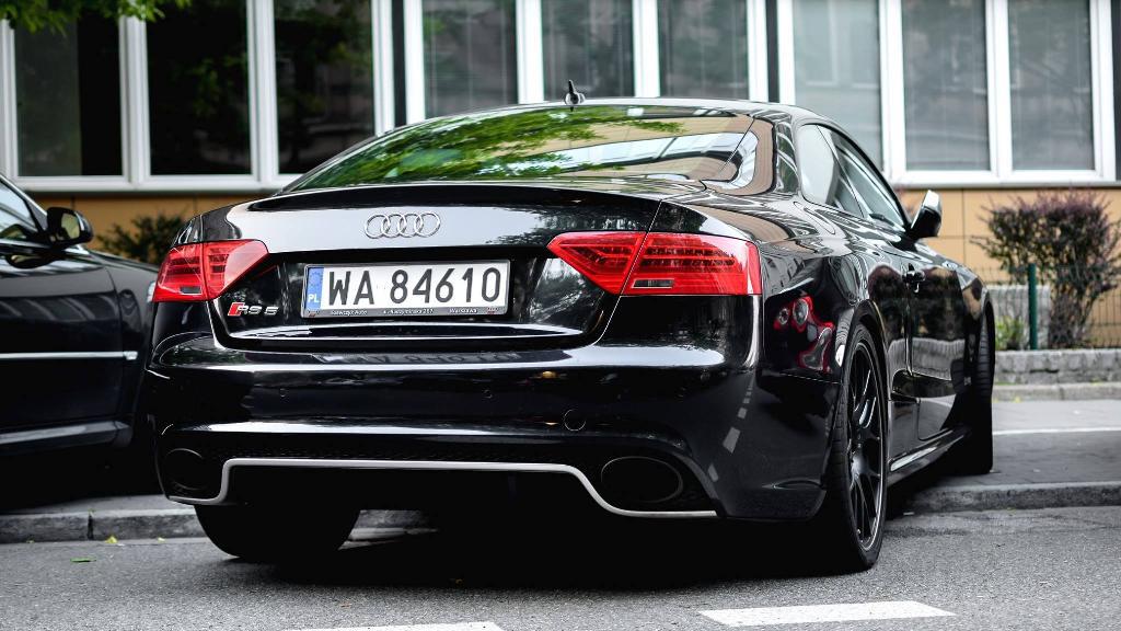 375919AUDIRS52701.jpg