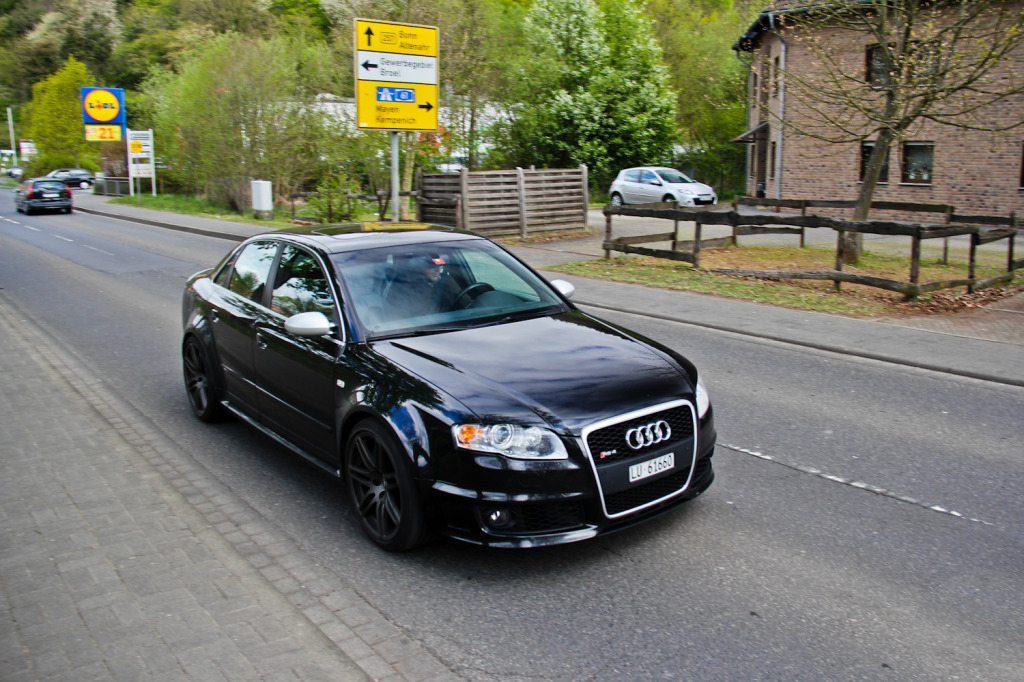 375993AUDIRS41221.jpg