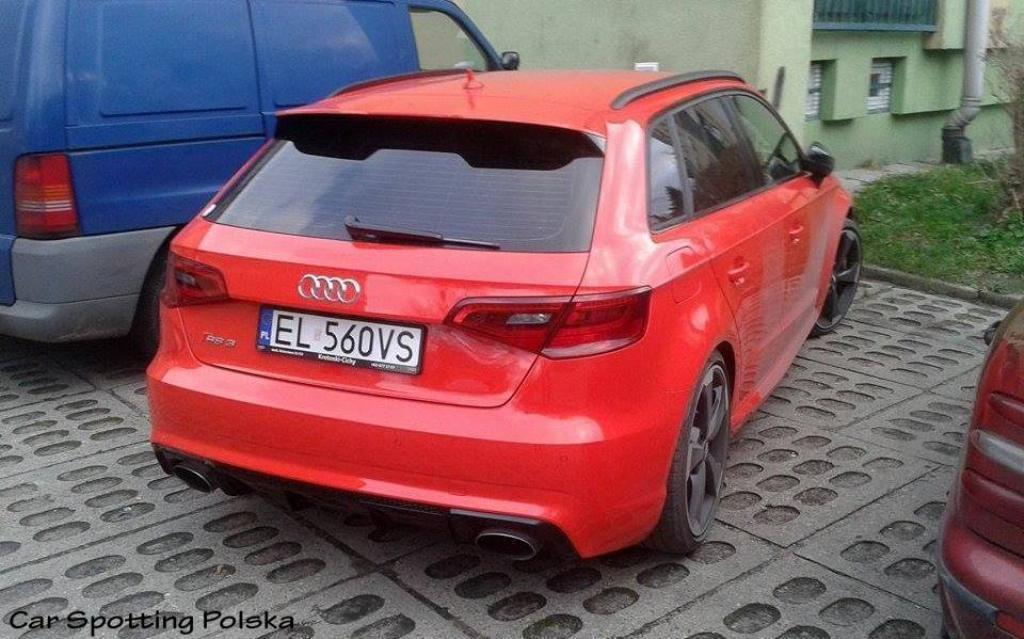 376103RS38V0822.jpg