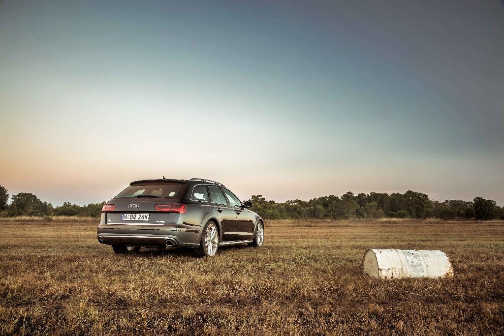 376463719AUDIA6C7ALLROAD.jpg