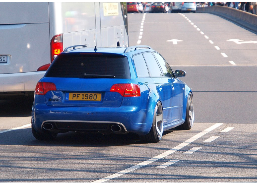 377855AUDIRS4803.jpg