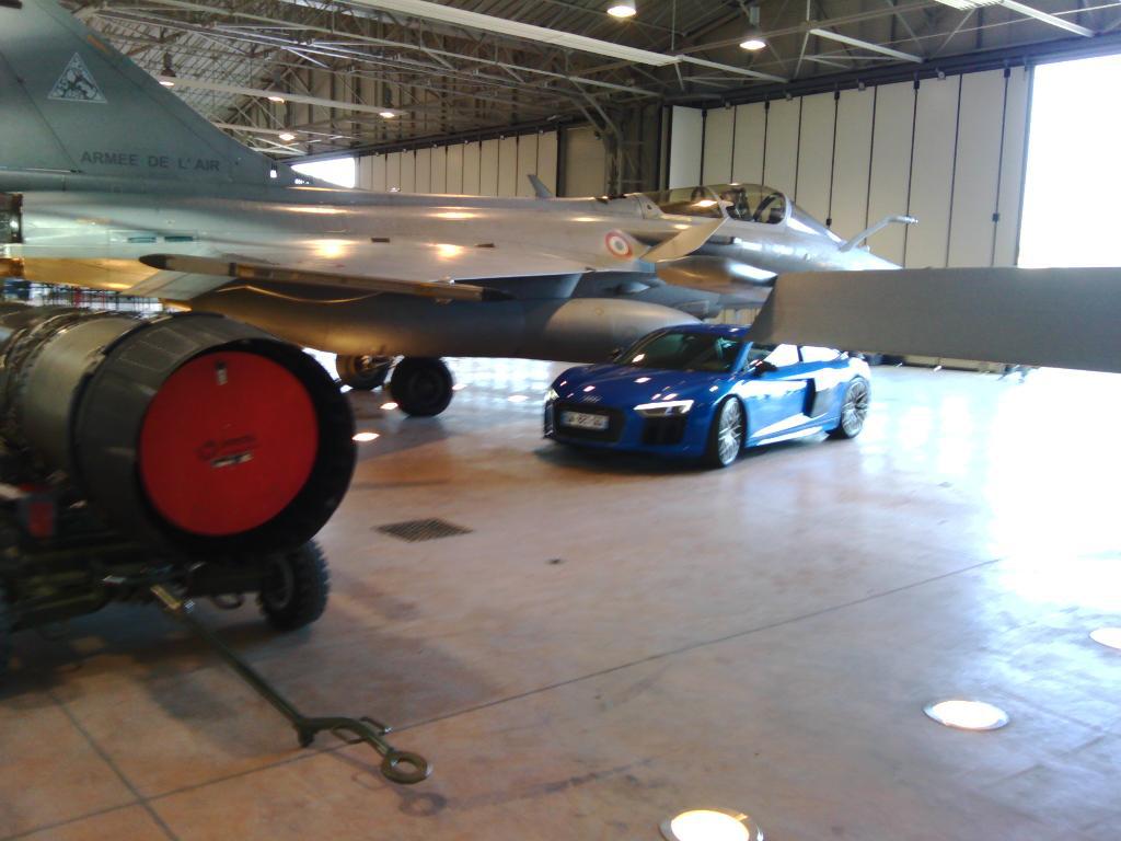 378511AUDIBA118014.jpg