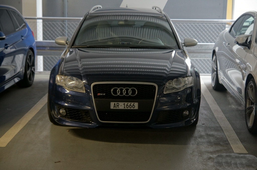 379005AUDIRS42443.jpg