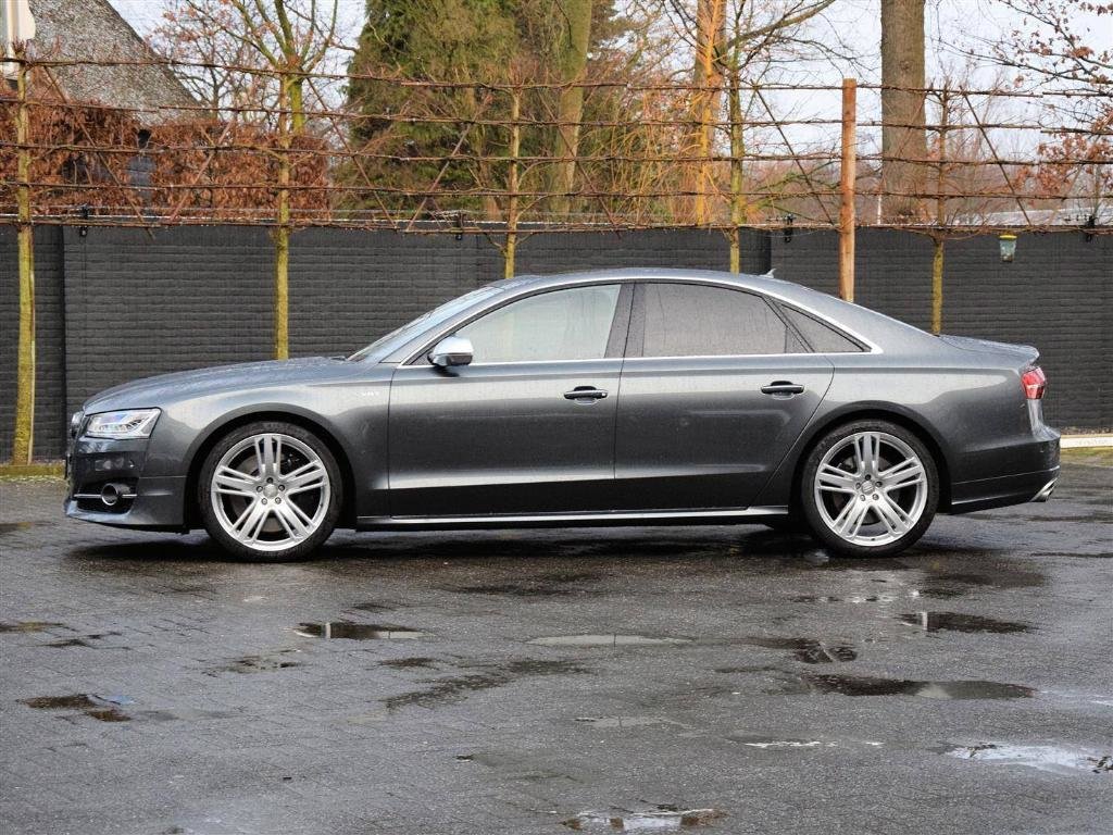 379472S8D41355.jpg
