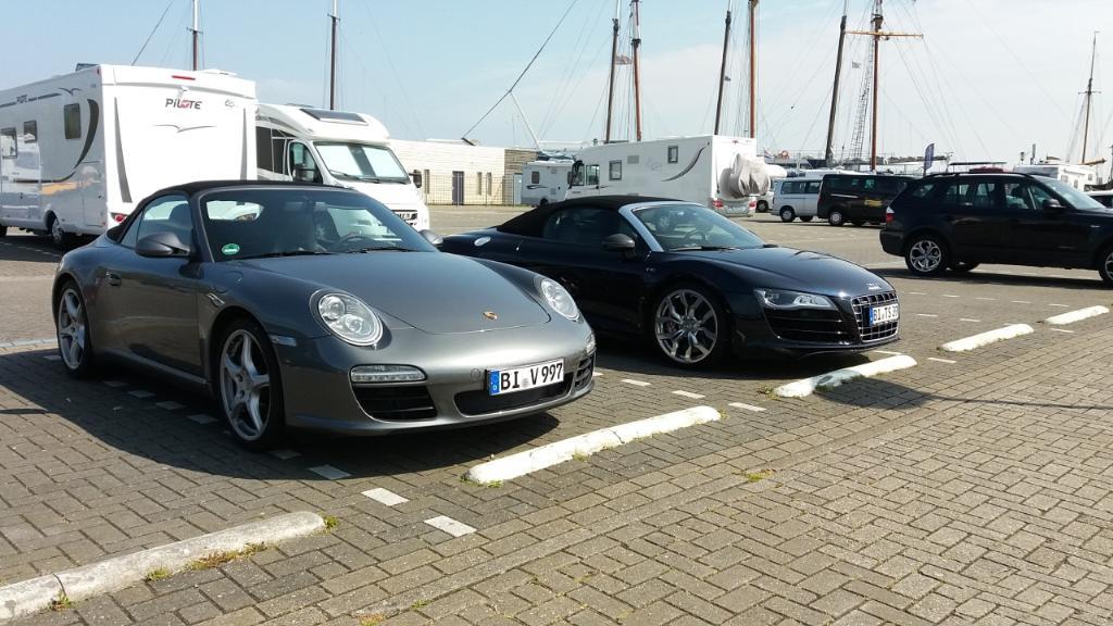 3797693654AUDIR8V10.jpg