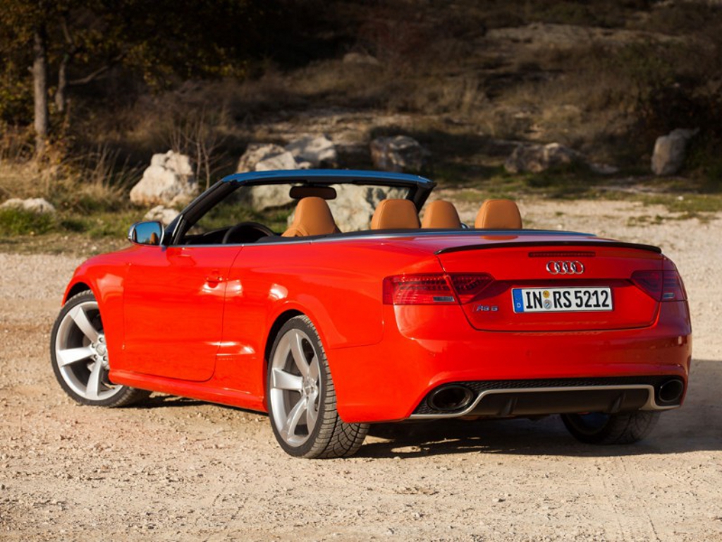 380274092RS5CABRIOLET.jpg
