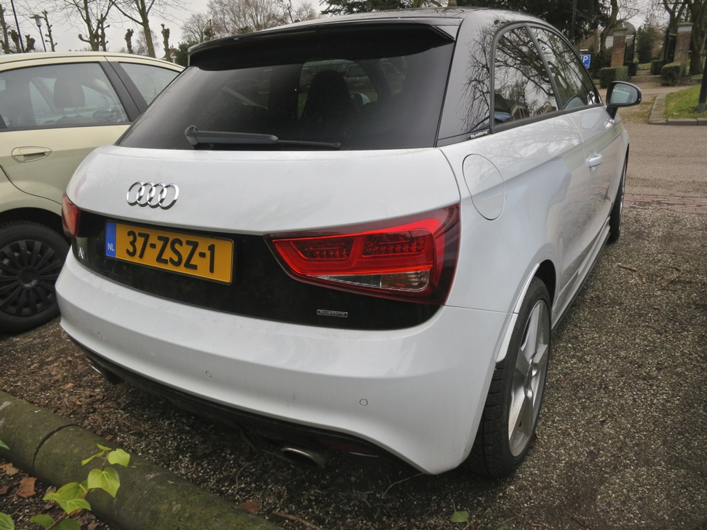 380507A1QUATTRO257.jpg