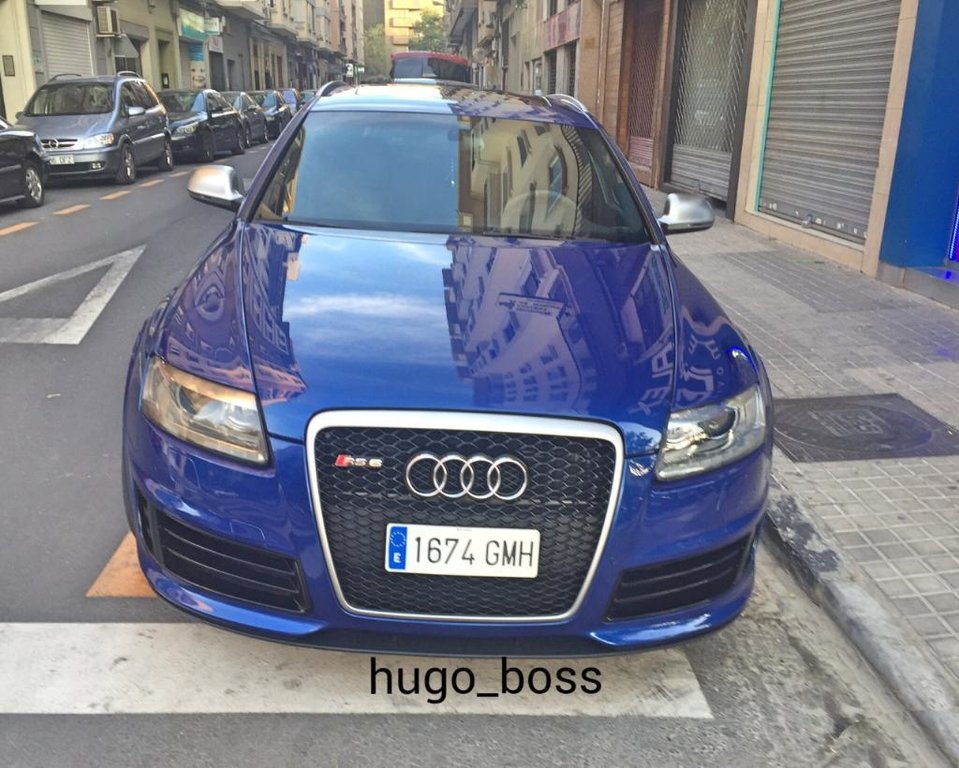 382875RS62287.jpg