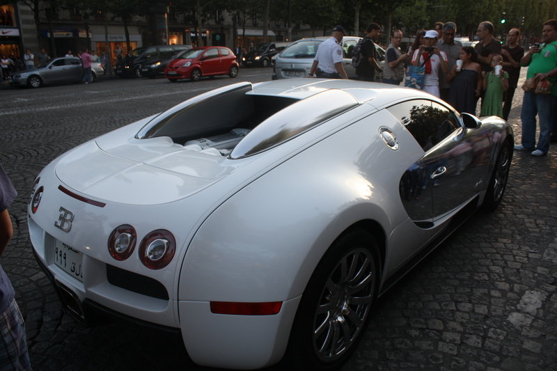 383020BUGATTIVEYRONGRANDSPORT20.jpg