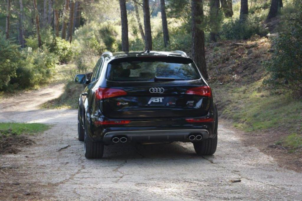 383309AUDISQ51480.jpg