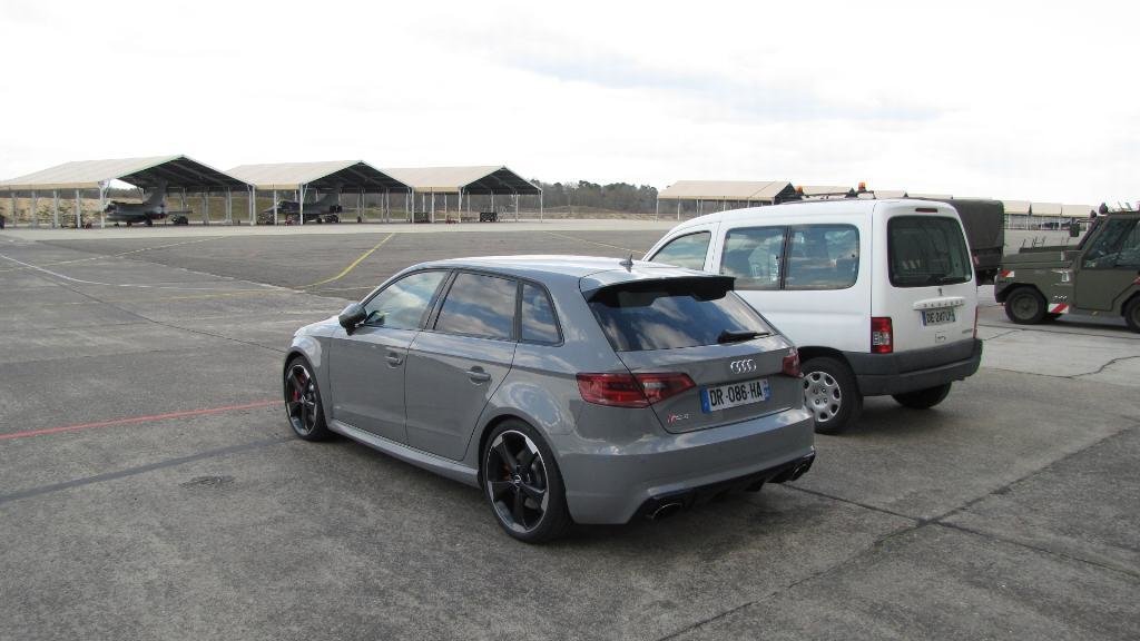 383700AUDIBA118085.jpg