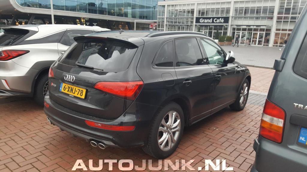 384166AUDISQ52272.jpg